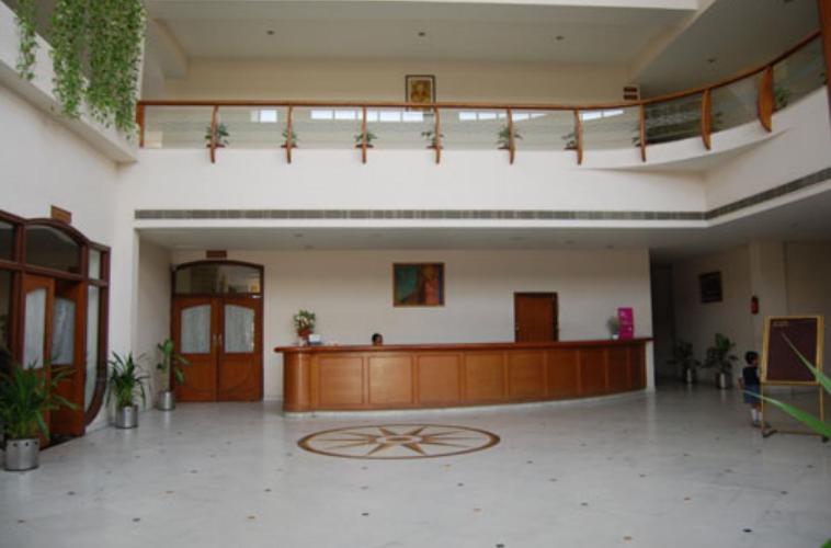 Hotel Sita Manor Gválijar Kültér fotó