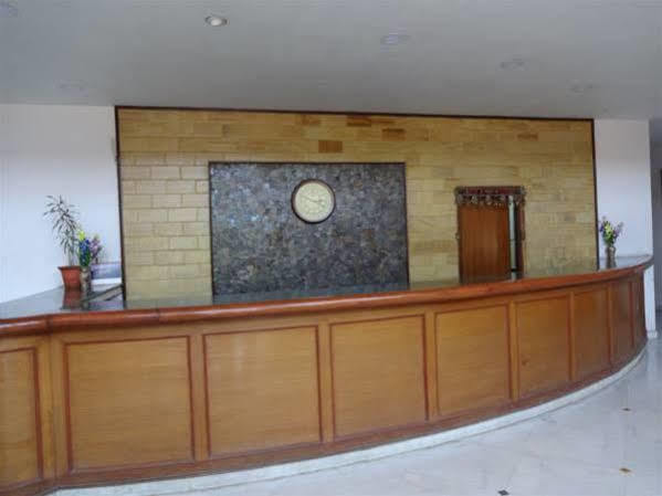 Hotel Sita Manor Gválijar Kültér fotó